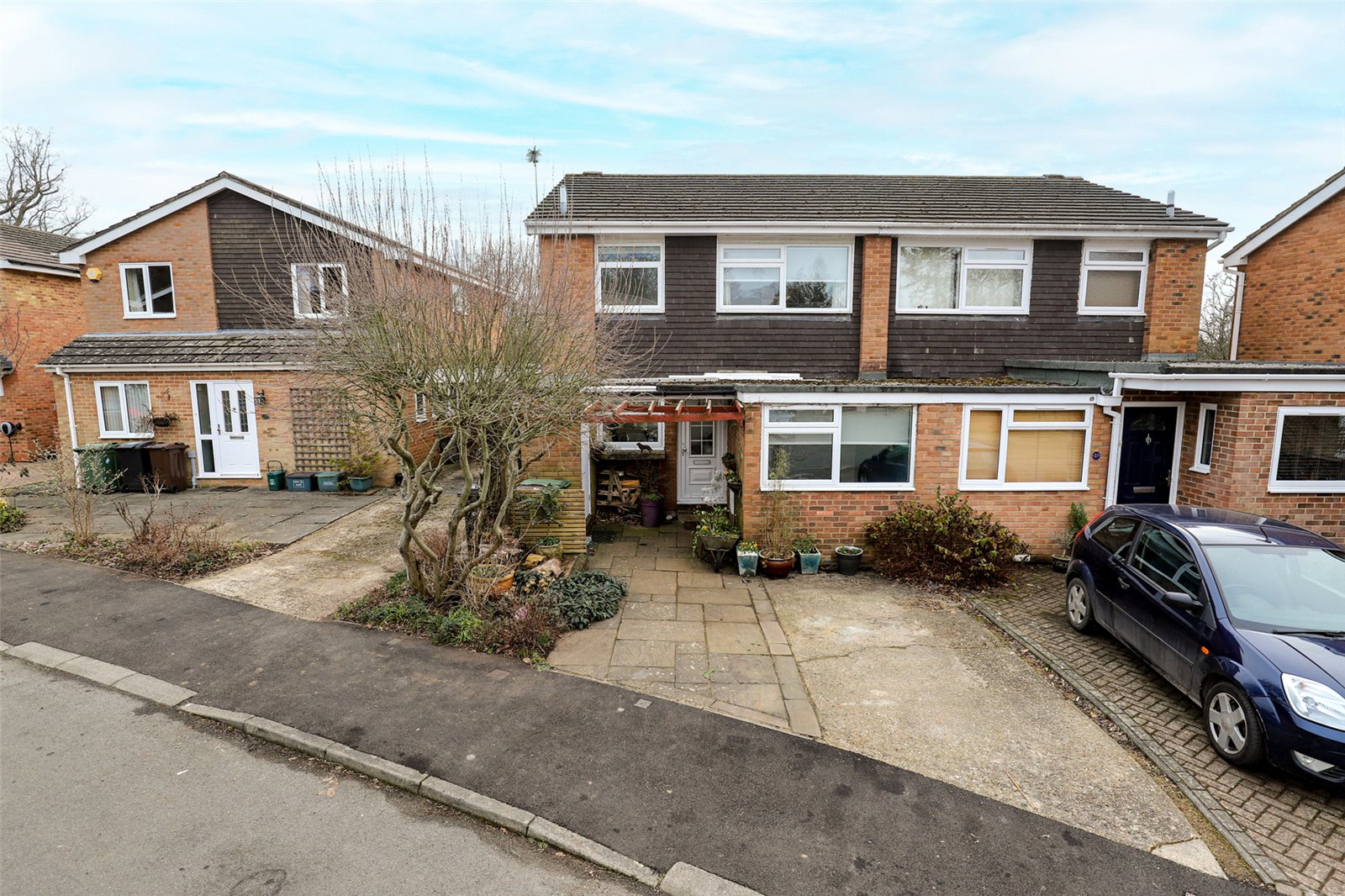 3 bed semi-detached house for sale in Lyndon Mead, Sandridge, St. Albans, Hertfordshire, AL4  - Property Image 2