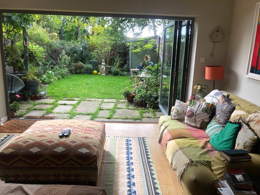 3 bed semi-detached house for sale in Lyndon Mead, Sandridge, St. Albans, Hertfordshire, AL4  - Property Image 15