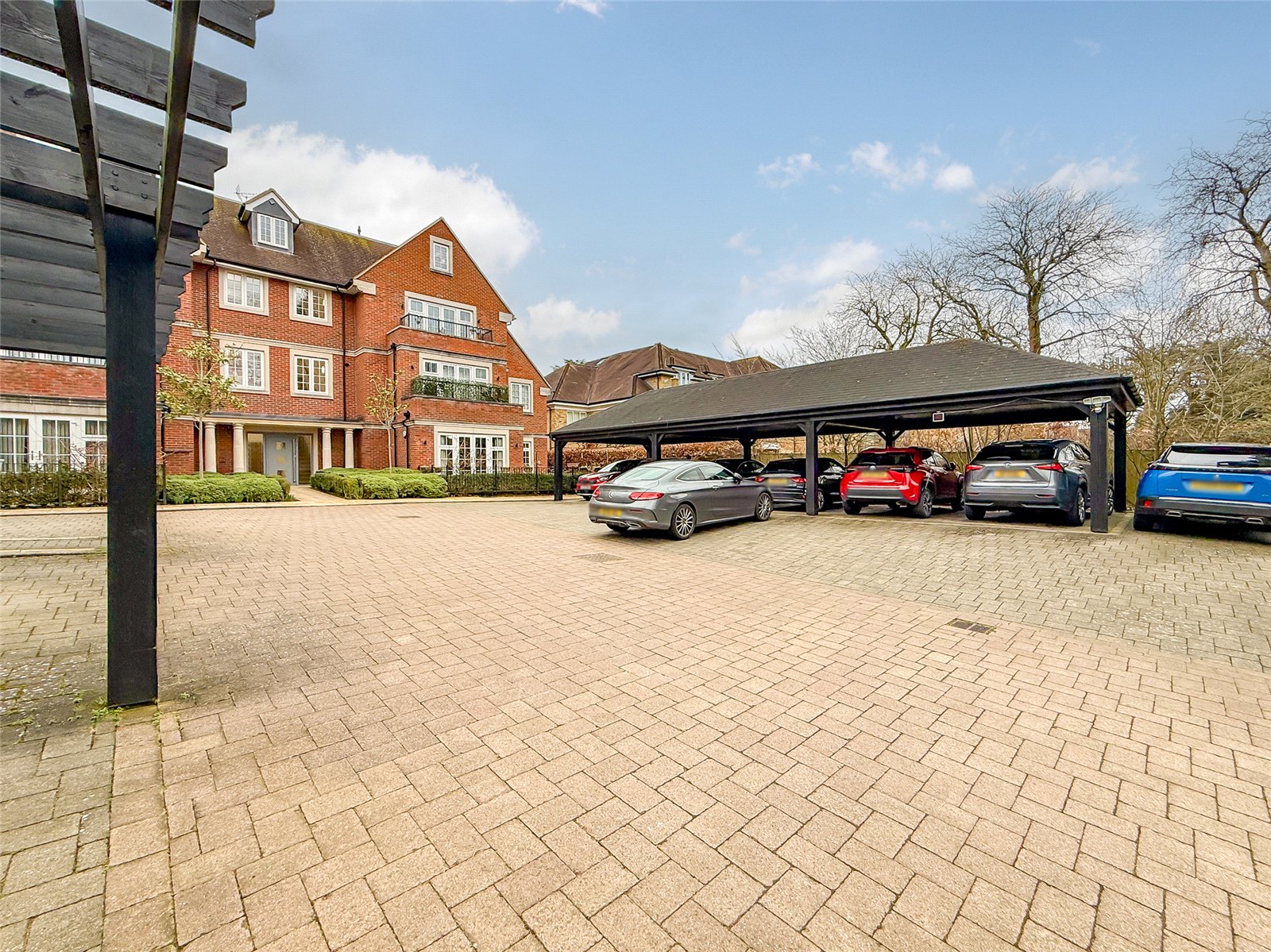 2 bed apartment for sale in Watling House, London Road, St. Albans, Hertfordshire, AL1 - Property Image 13
