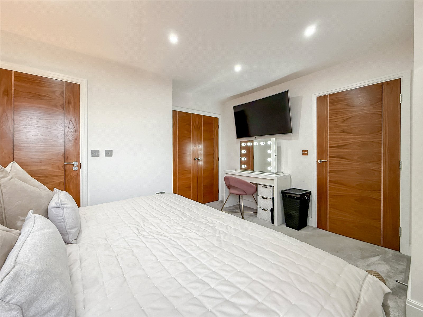 2 bed apartment for sale in Watling House, London Road, St. Albans, Hertfordshire, AL1 - Property Image 16