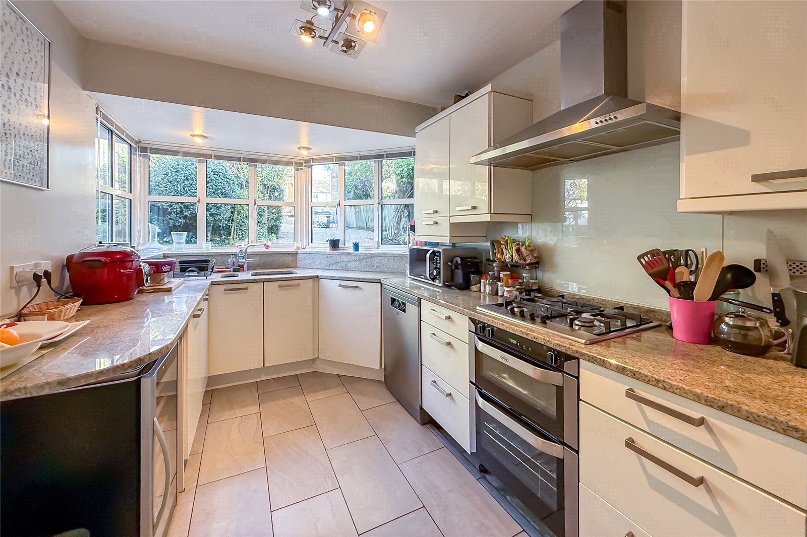 2 bed end of terrace house for sale in Knights Orchard, Verulam Road, St. Albans, Hertfordshire, AL3  - Property Image 2
