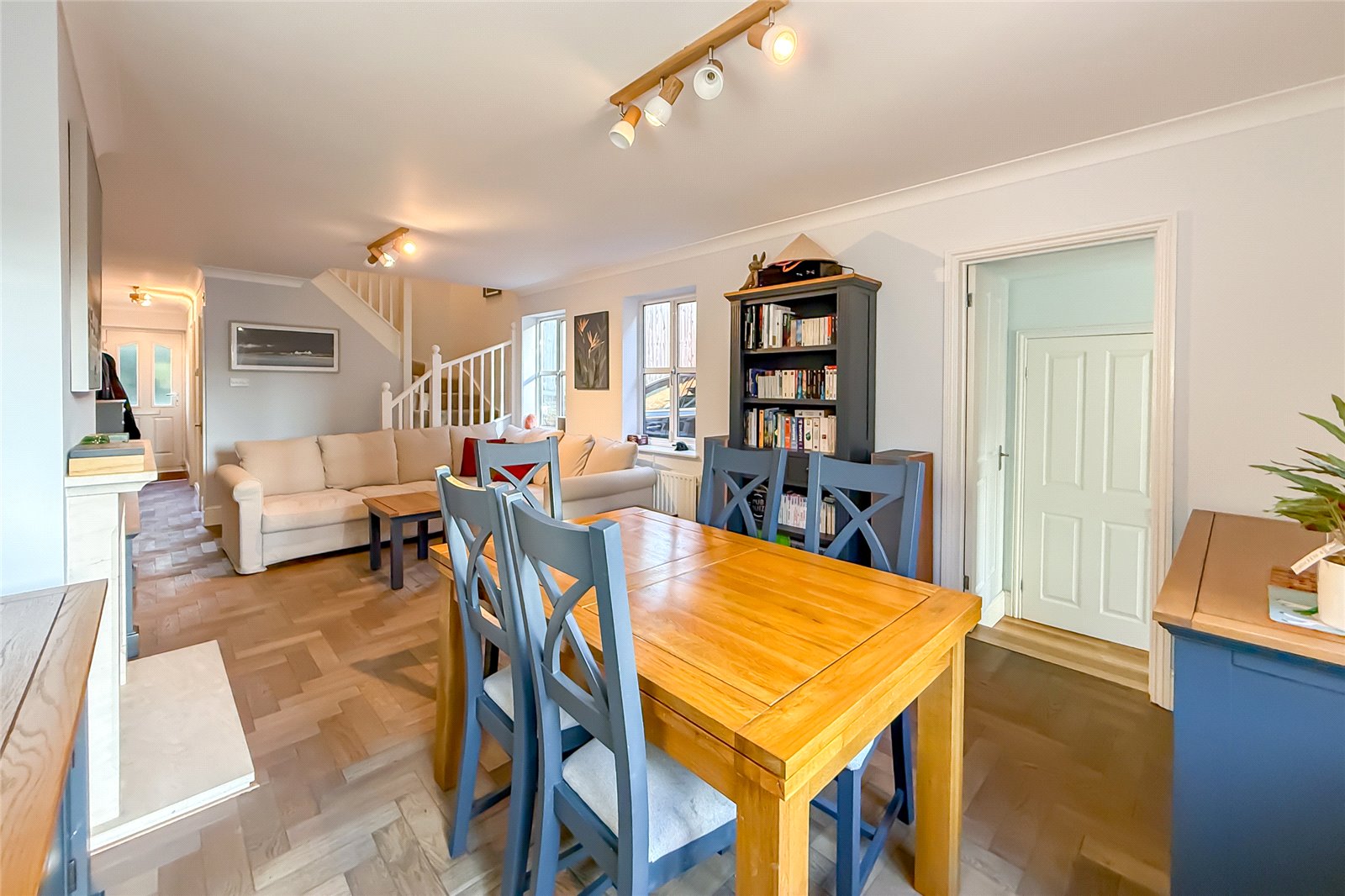 2 bed end of terrace house for sale in Knights Orchard, Verulam Road, St. Albans, Hertfordshire, AL3  - Property Image 5