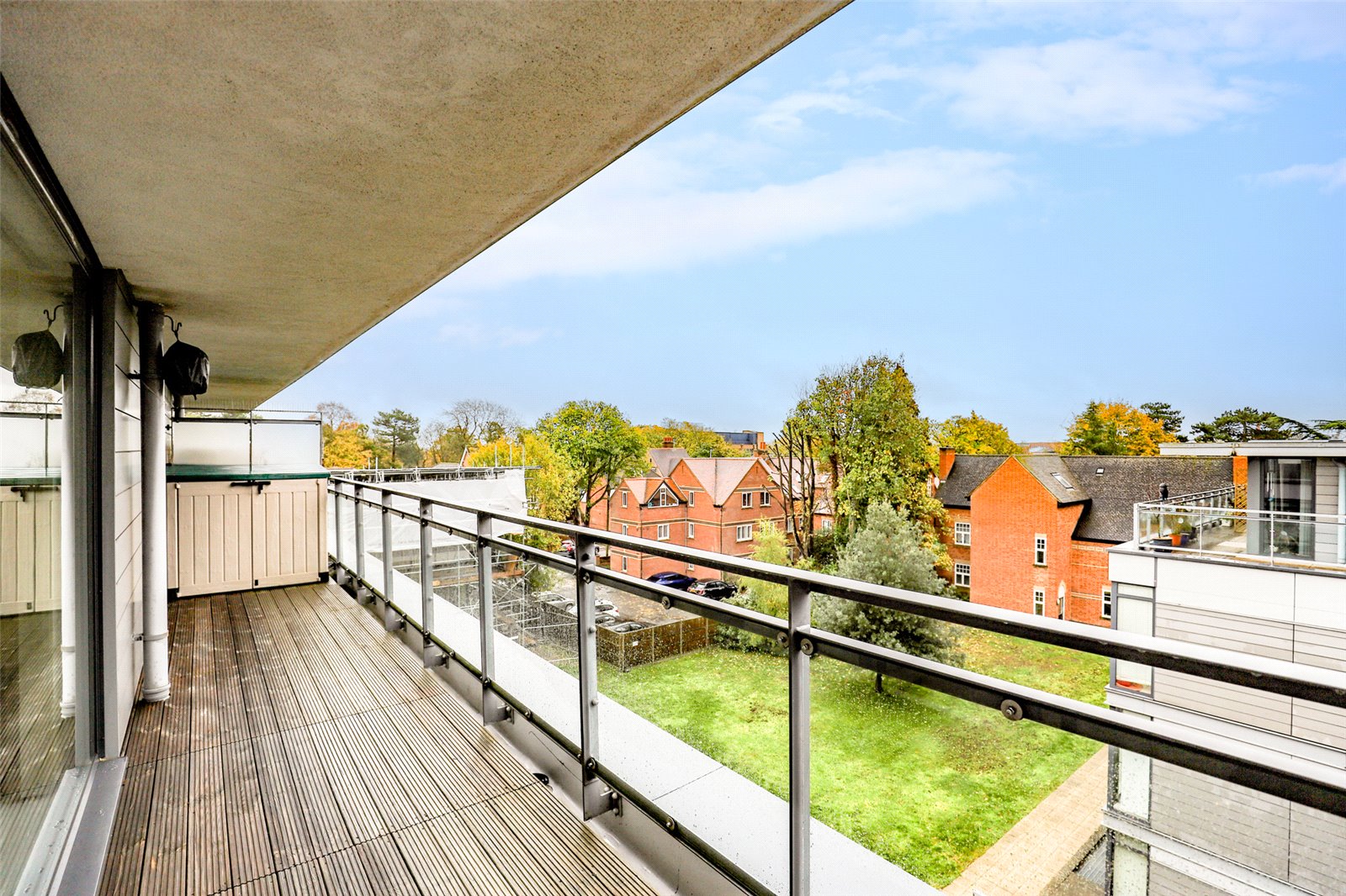 1 bed penthouse to rent in Whitley Court, Hatfield Road, Newsom Place, St Albans, Hertfordshire, AL1 - Property Image 4