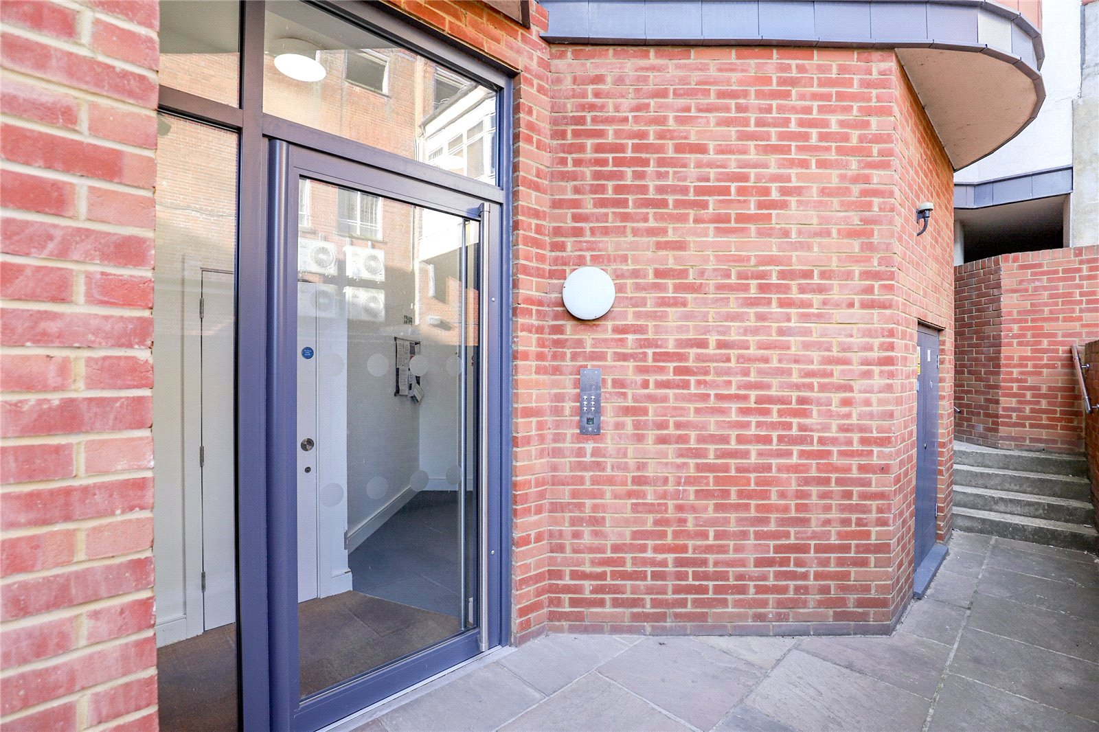 2 bed apartment to rent in Butlers Yard, Drovers Way, St. Albans, Hertfordshire, AL3 - Property Image 9
