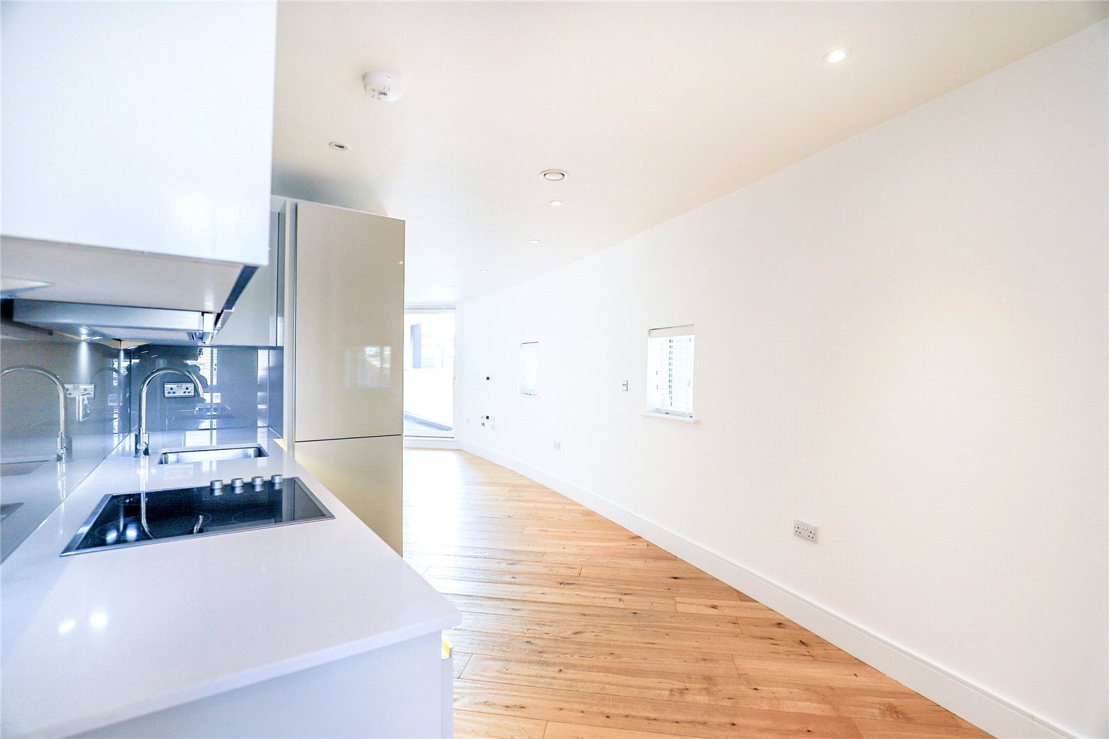 2 bed apartment to rent in Butlers Yard, Drovers Way, St. Albans, Hertfordshire, AL3 - Property Image 11