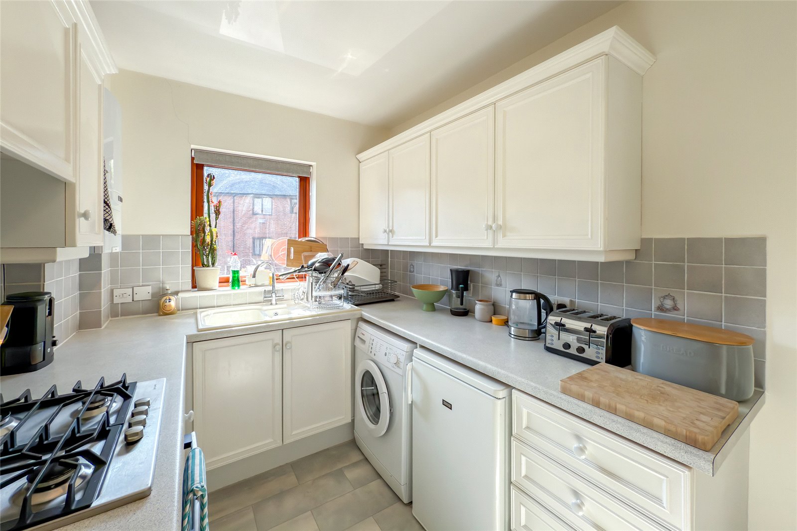1 bed apartment to rent in Ashtree Court, Granville Road, St Albans, Hertfordshire, AL1 - Property Image 3
