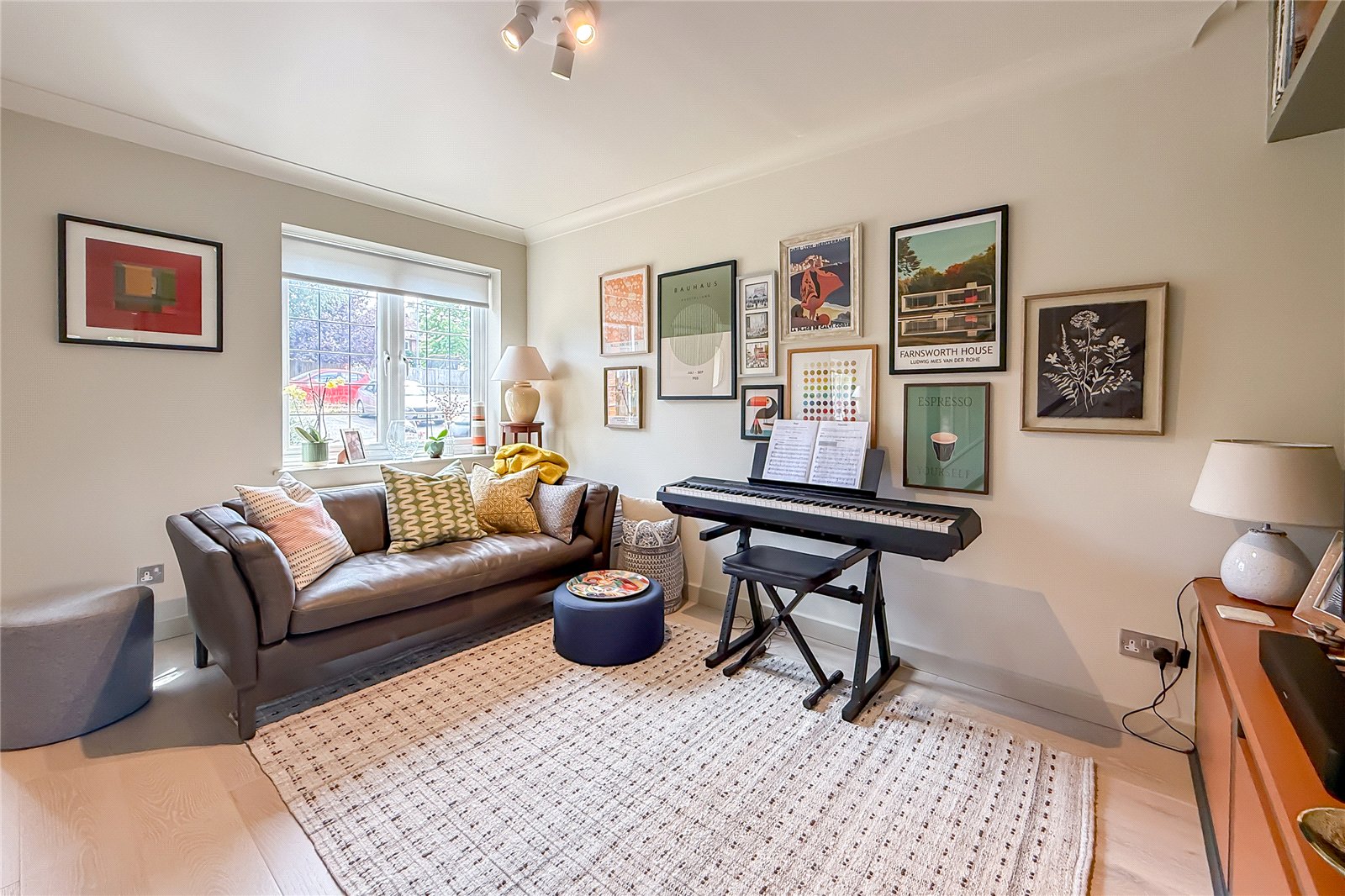 2 bed terraced house for sale in High Grove, St Albans, Hertfordshire, AL3  - Property Image 3