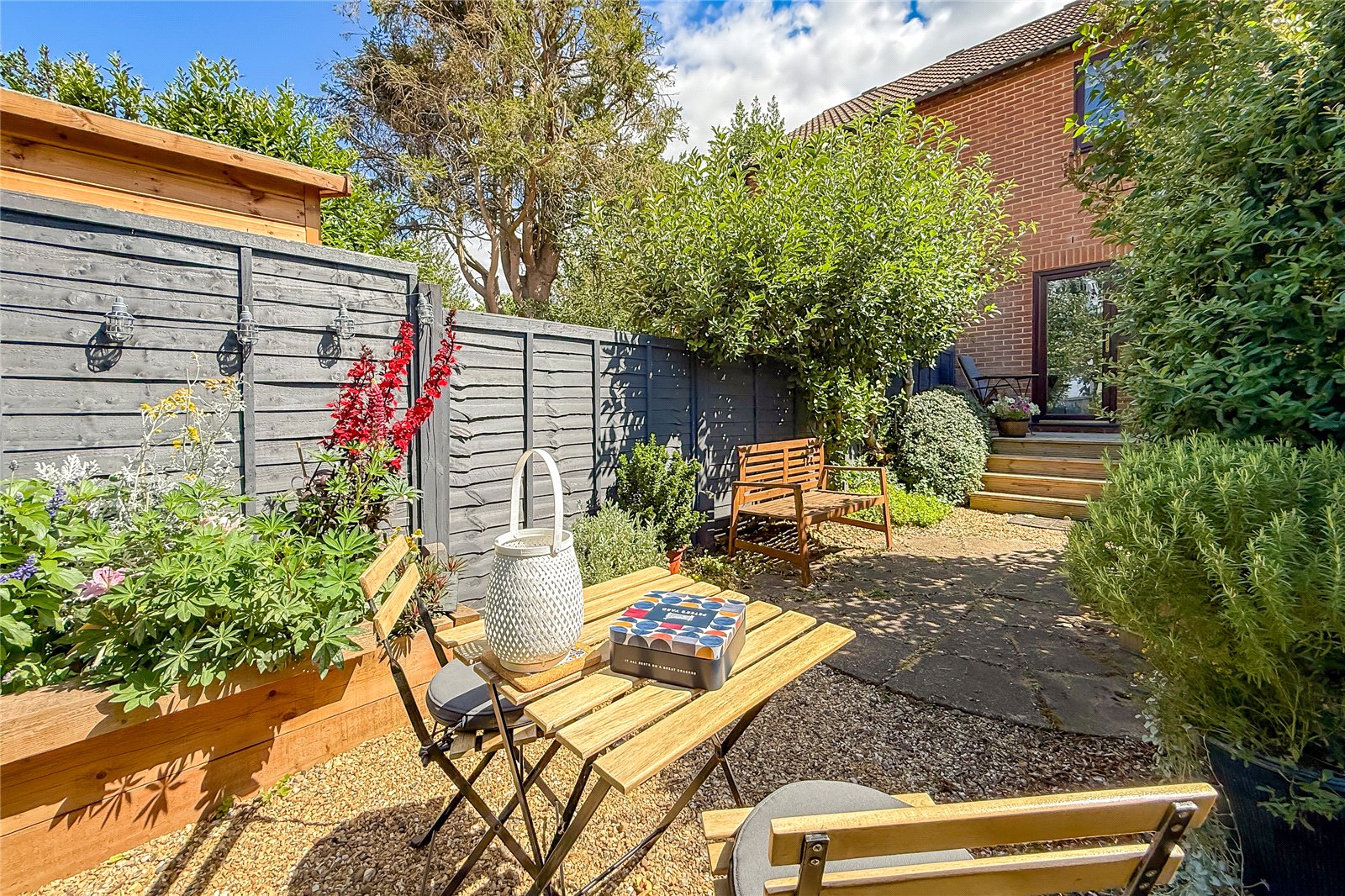 2 bed terraced house for sale in High Grove, St Albans, Hertfordshire, AL3  - Property Image 9