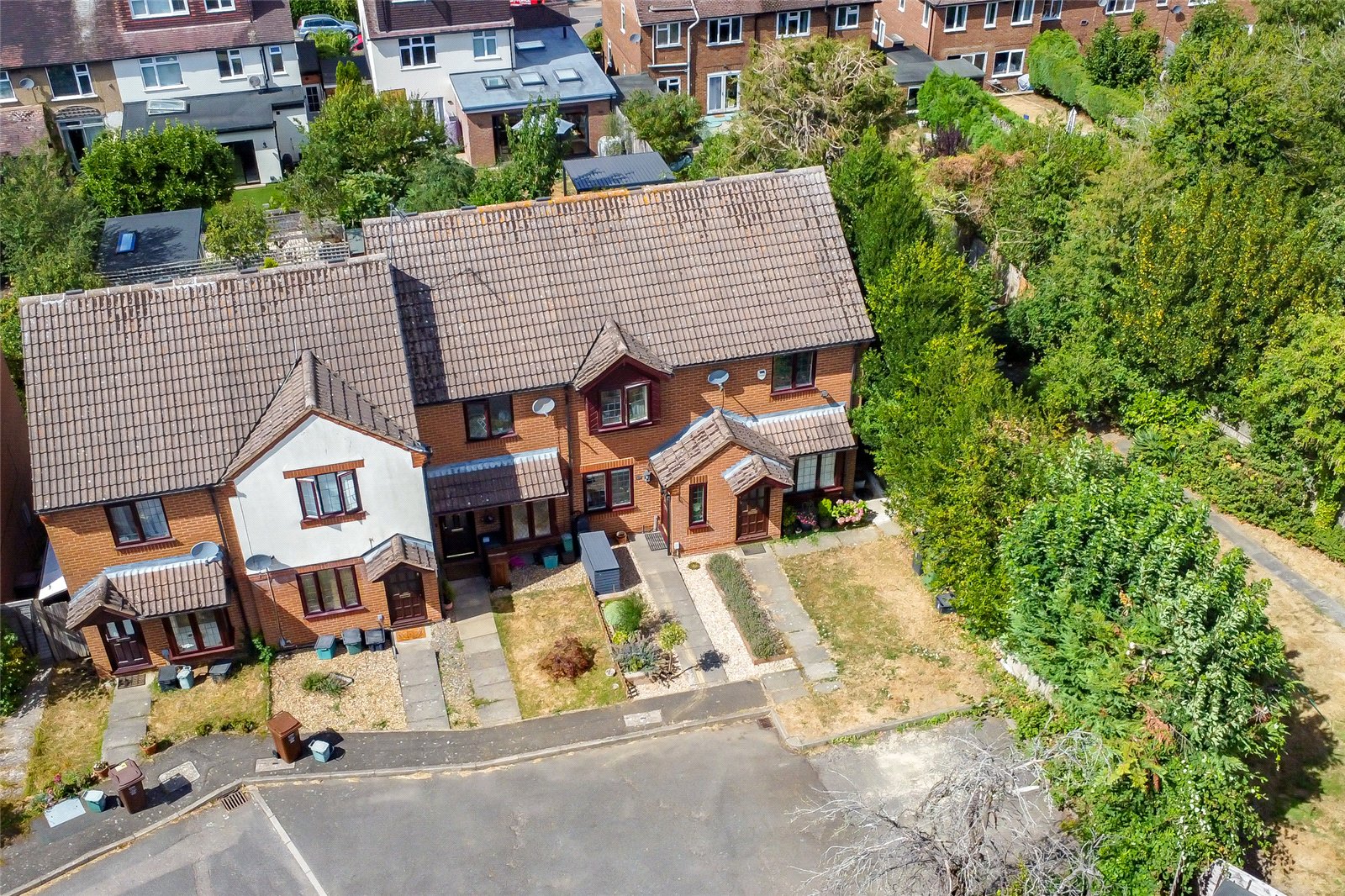 2 bed terraced house for sale in High Grove, St Albans, Hertfordshire, AL3  - Property Image 13