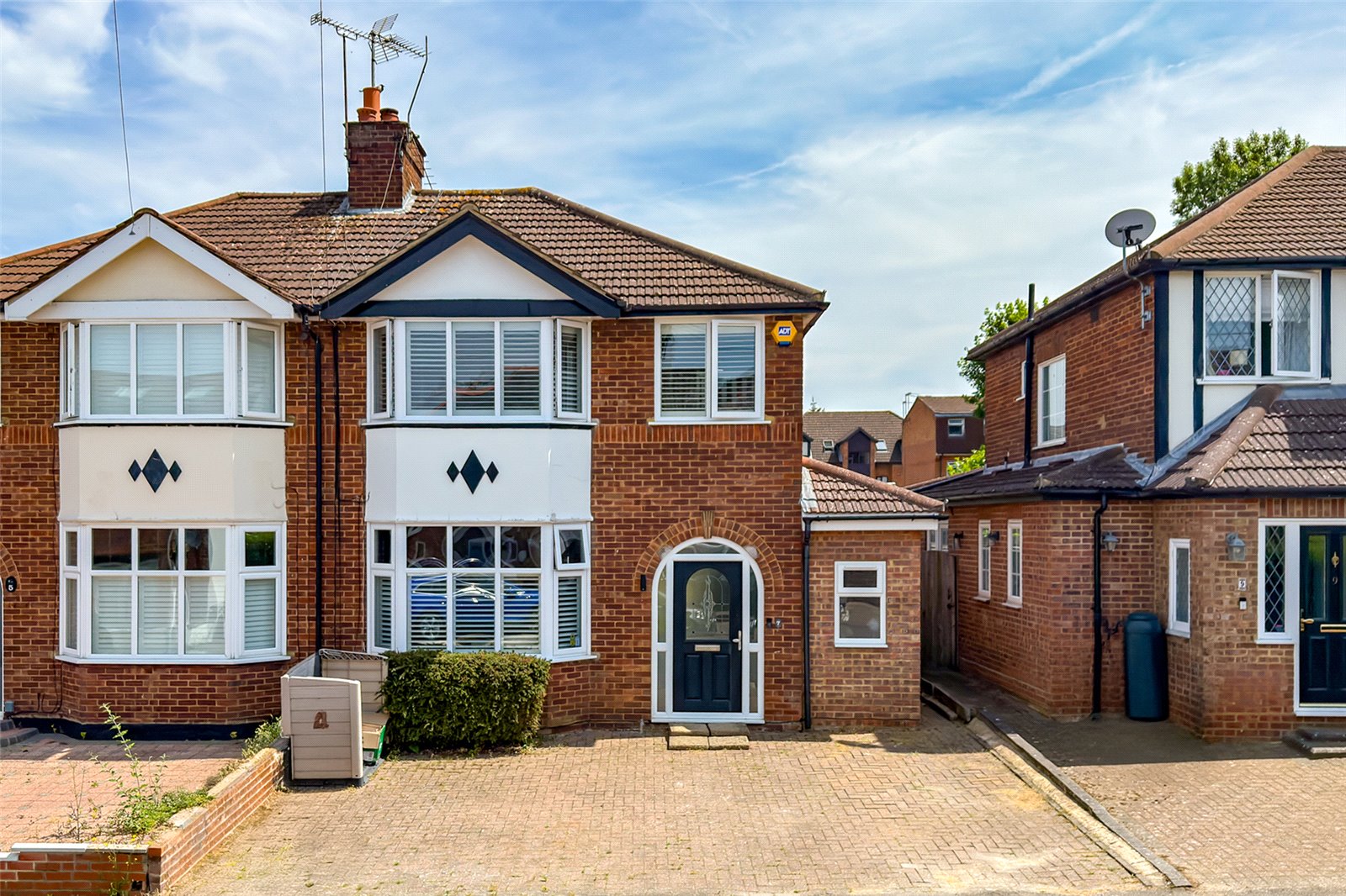 3 bed semi-detached house to rent in Ely Road, St. Albans, Hertfordshire, AL1 - Property Image 1