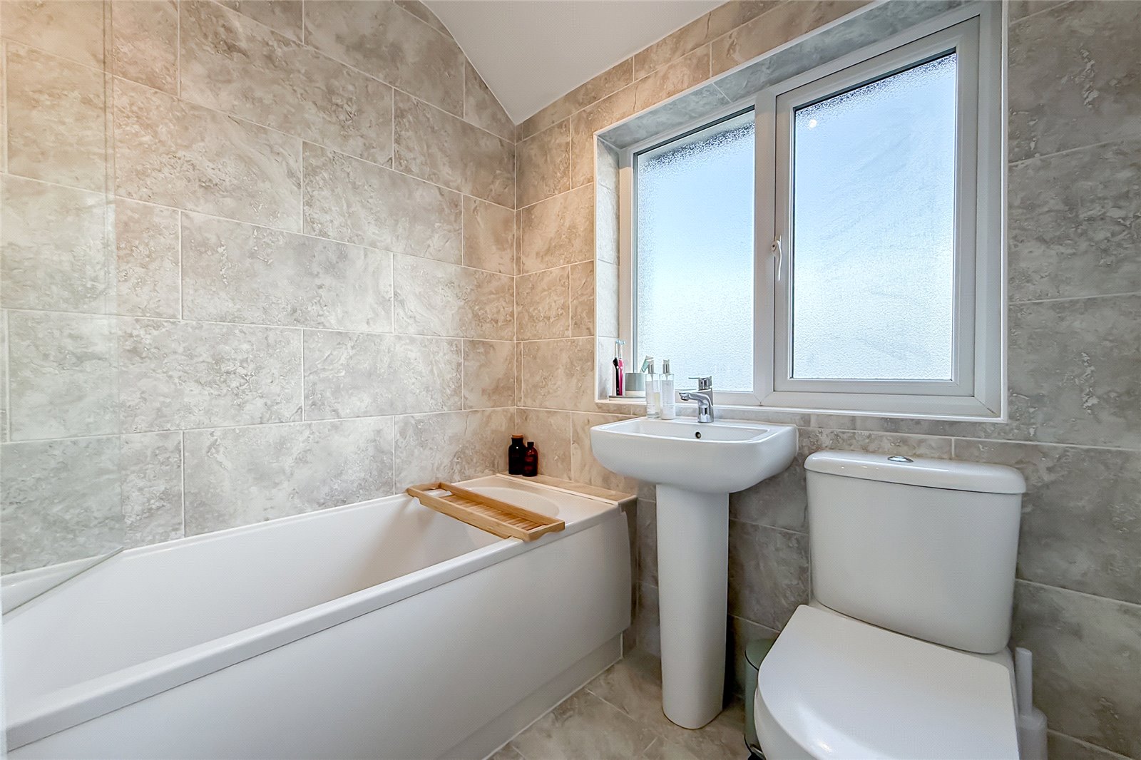 2 bed terraced house for sale in Marshall Avenue, St. Albans, Hertfordshire, AL3 - Property Image 7