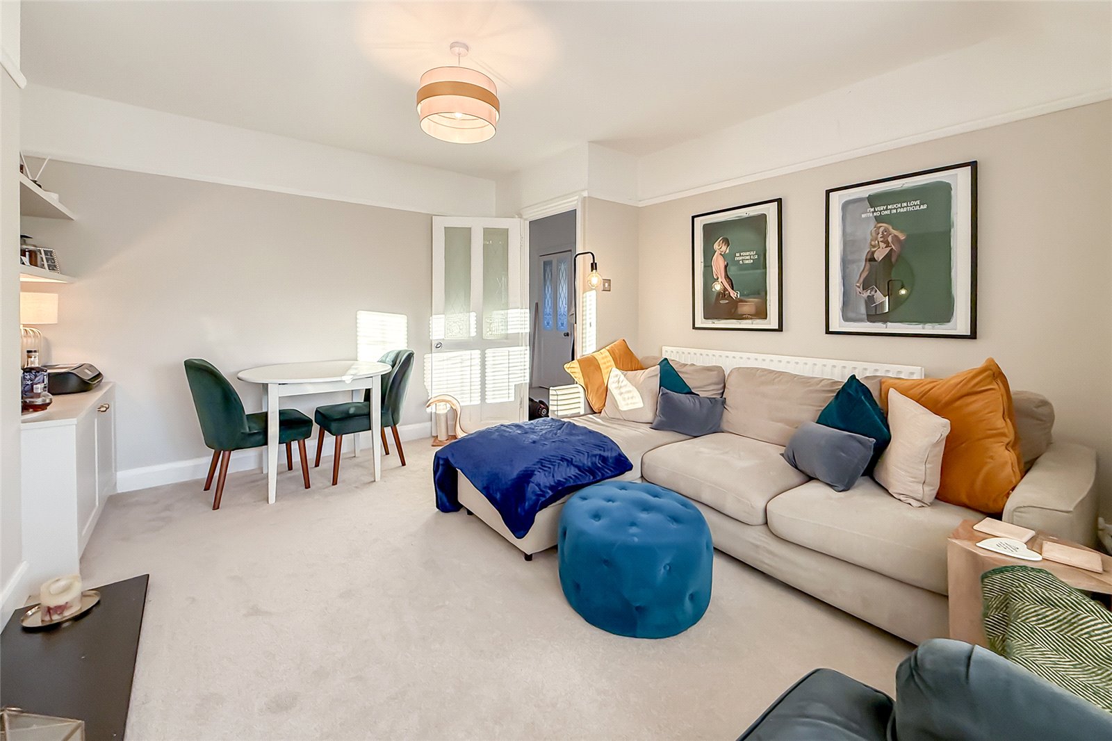 2 bed apartment for sale in Kenton Gardens, St. Albans, Hertfordshire, AL1 - Property Image 3