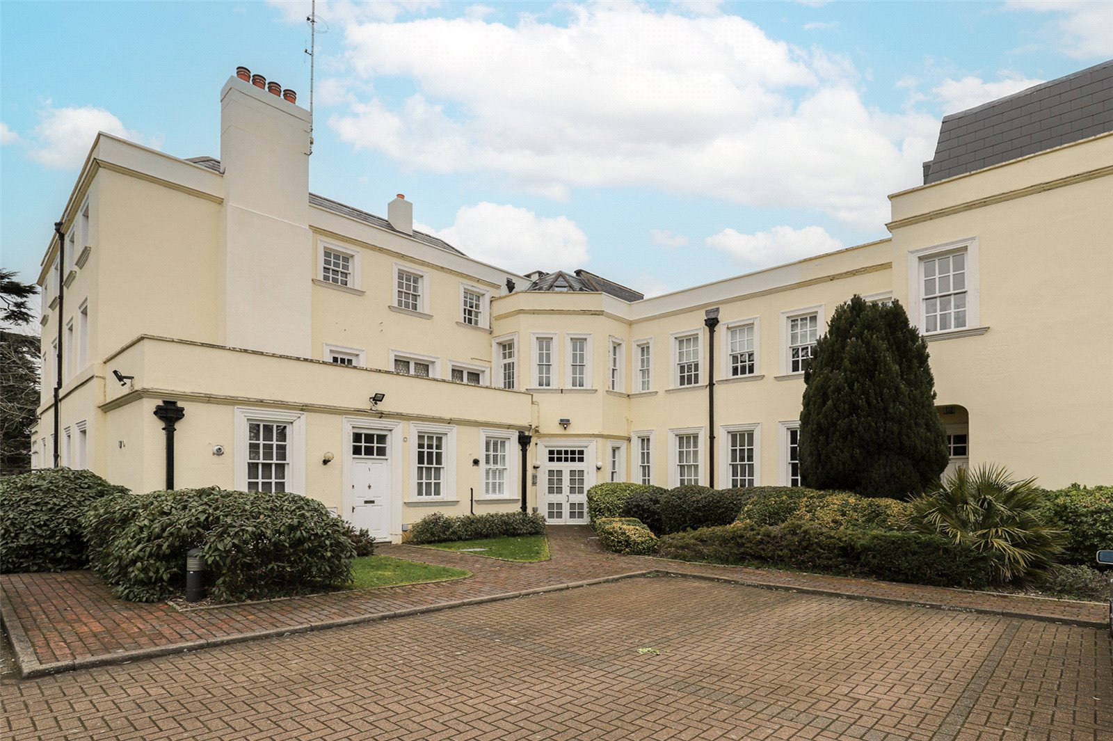 1 bed ground floor flat to rent in Highfield Hall, Highfield Lane, Tyttenhanger, St. Albans, AL4  - Property Image 11