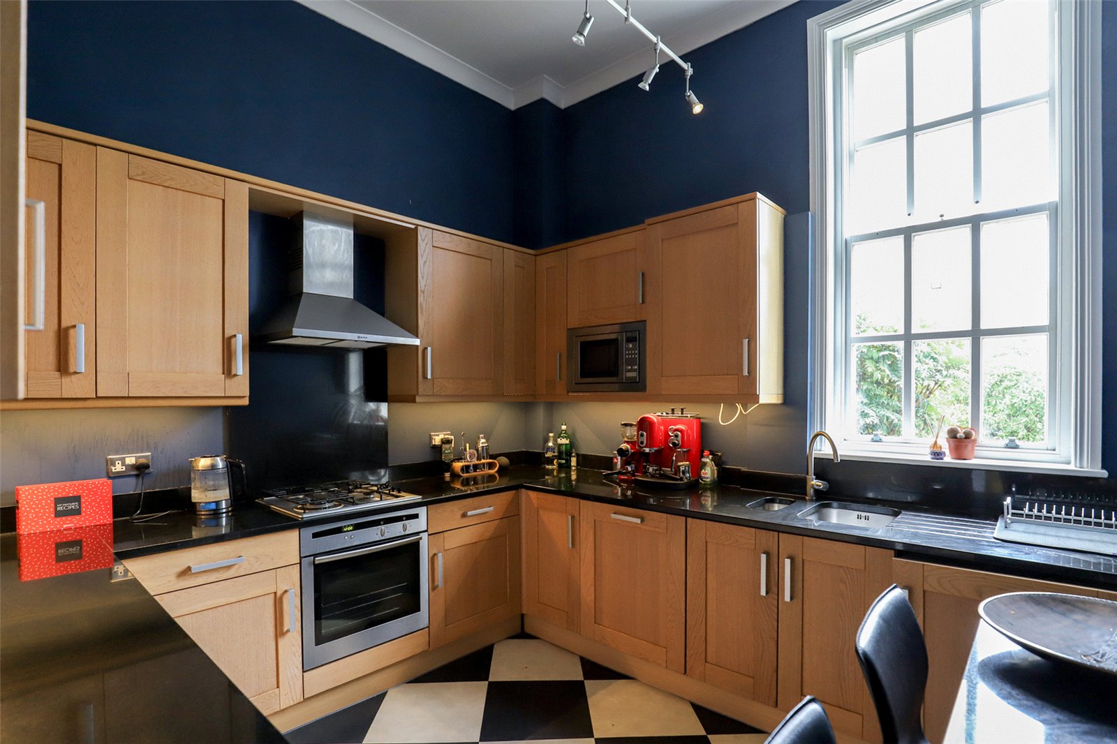 1 bed ground floor flat to rent in Highfield Hall, Highfield Lane, Tyttenhanger, St. Albans, AL4  - Property Image 2