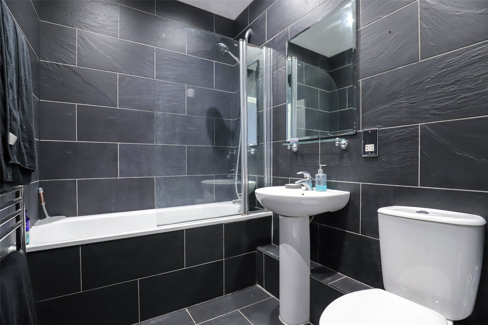 1 bed ground floor flat to rent in Highfield Hall, Highfield Lane, Tyttenhanger, St. Albans, AL4  - Property Image 5