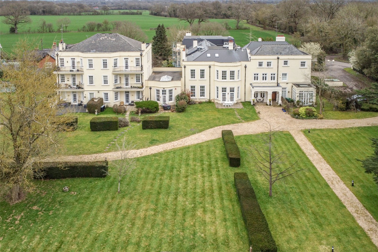 1 bed ground floor flat to rent in Highfield Hall, Highfield Lane, Tyttenhanger, St. Albans, AL4  - Property Image 1