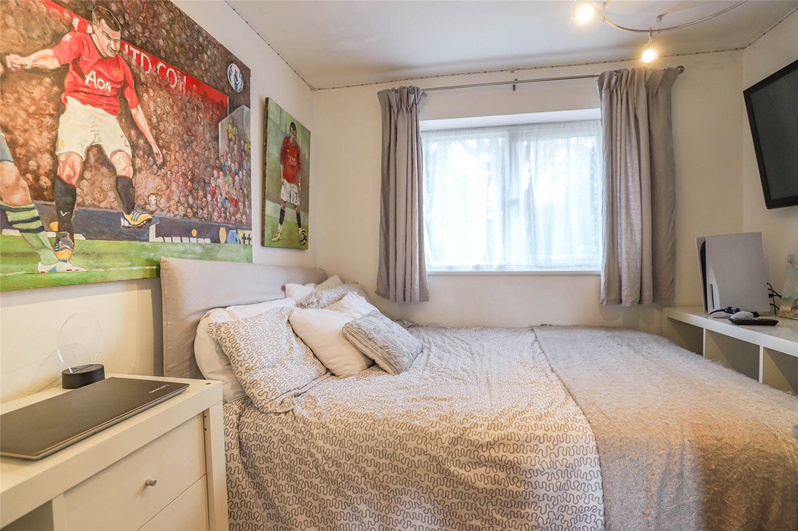 3 bed semi-detached house for sale in Drakes Drive, St. Albans, Hertfordshire, AL1  - Property Image 7
