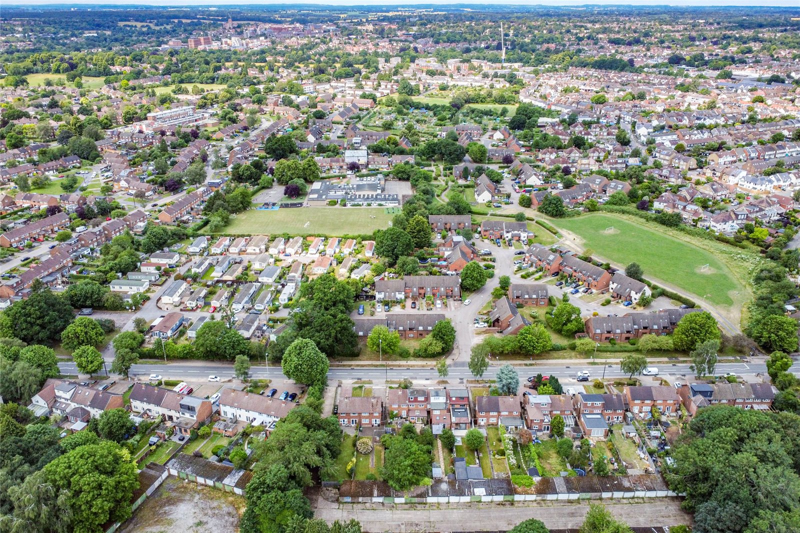 3 bed semi-detached house for sale in Drakes Drive, St. Albans, Hertfordshire, AL1  - Property Image 16