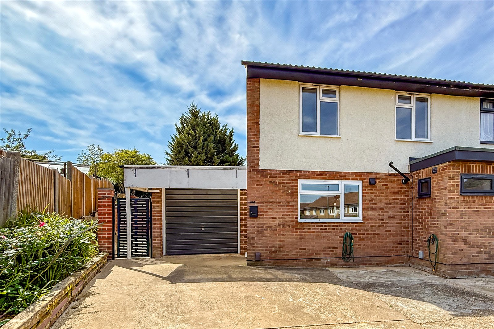 3 bed semi-detached house to rent in Tewin Close, St. Albans, Hertfordshire, AL4 - Property Image 1