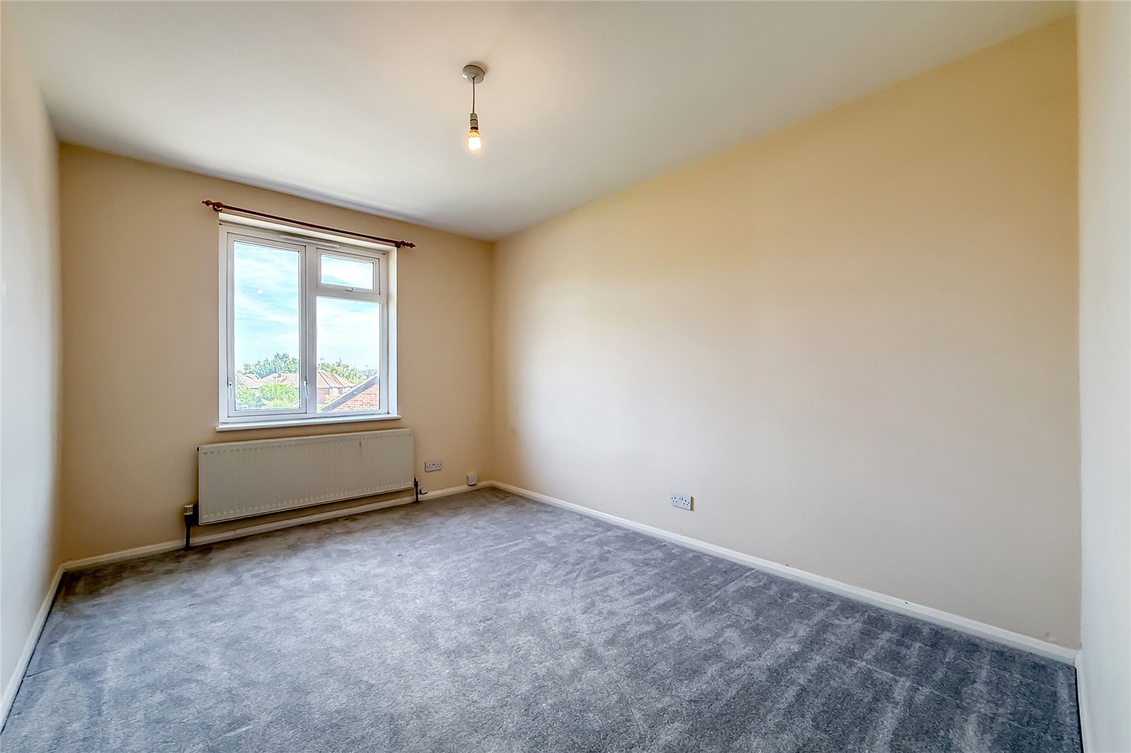 3 bed semi-detached house to rent in Tewin Close, St. Albans, Hertfordshire, AL4 - Property Image 4