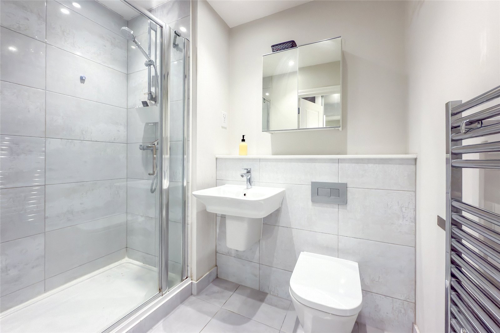 2 bed apartment for sale in Verona Court, Roland Street, St. Albans, Hertfordshire, AL1 - Property Image 8