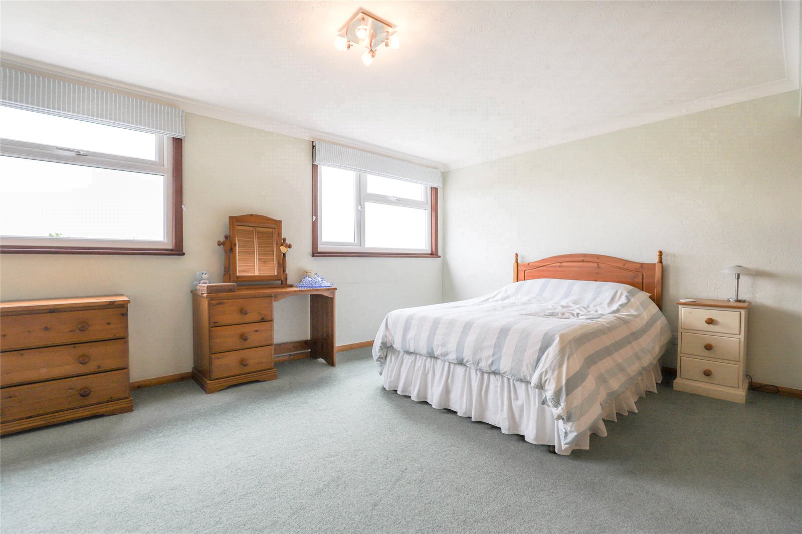 4 bed terraced house for sale in Windridge Close, St. Albans, Hertfordshire, AL3  - Property Image 10