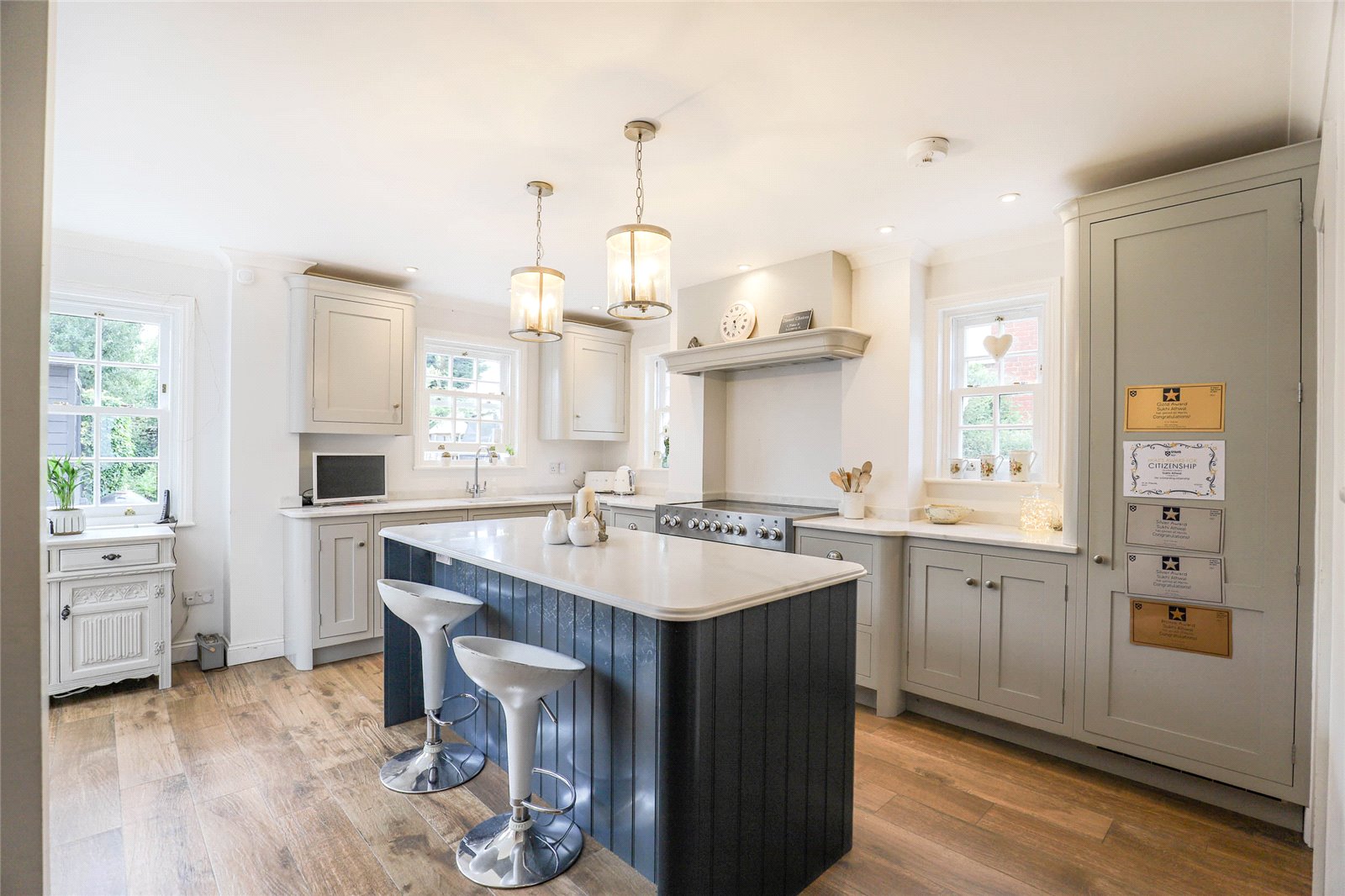 4 bed semi-detached house for sale in Gustard Wood, Wheathampstead, Hertfordshire, AL4 - Property Image 2