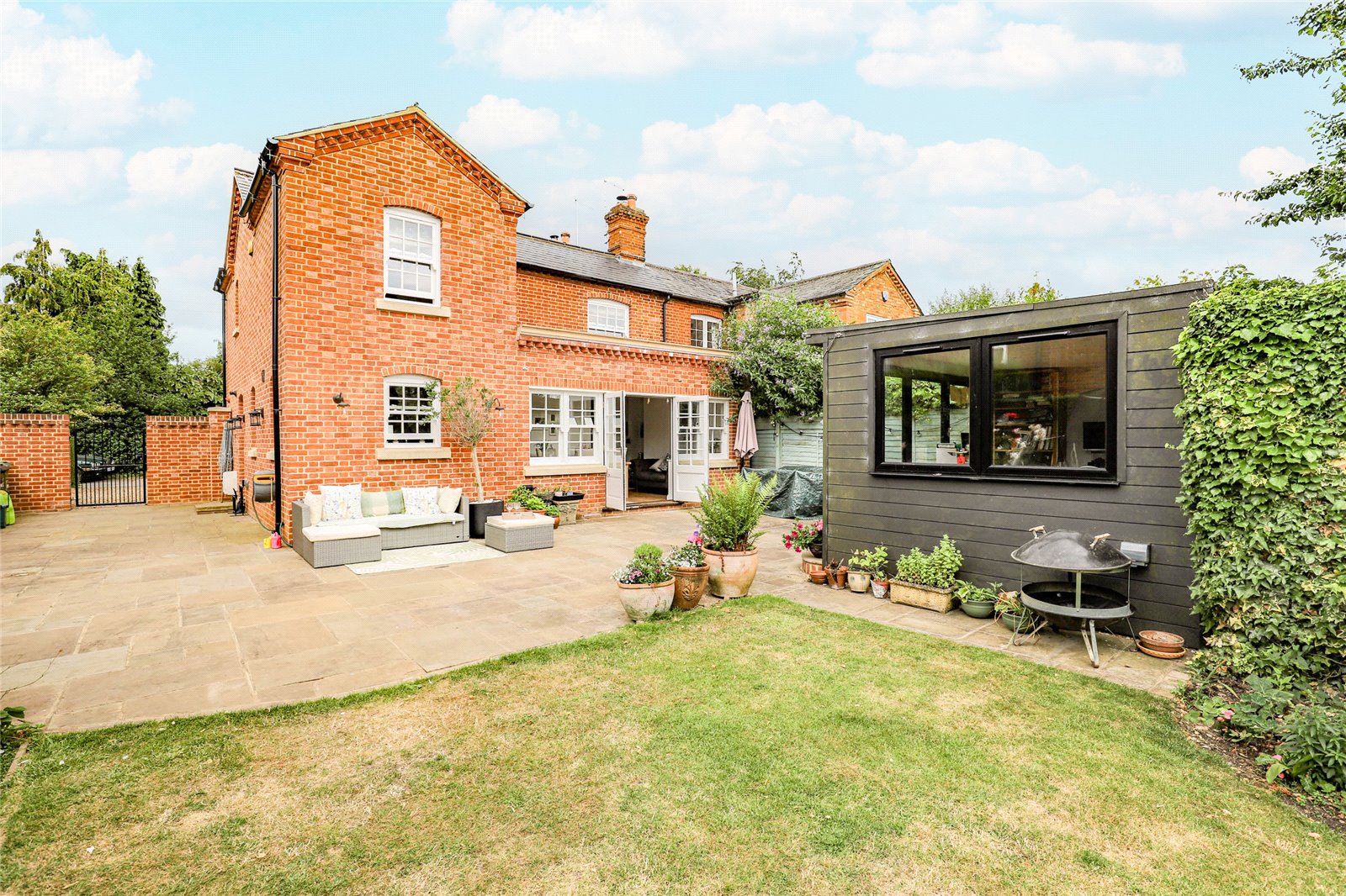 4 bed semi-detached house for sale in Gustard Wood, Wheathampstead, Hertfordshire, AL4 - Property Image 14