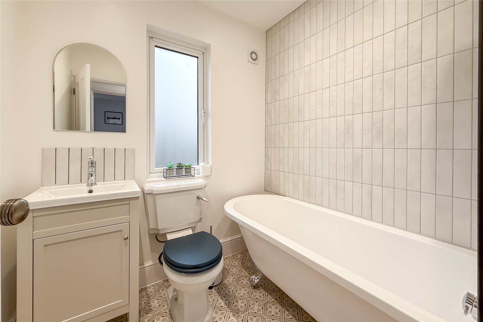 2 bed end of terrace house for sale in Folly Avenue, St. Albans, Hertfordshire, AL3 - Property Image 8