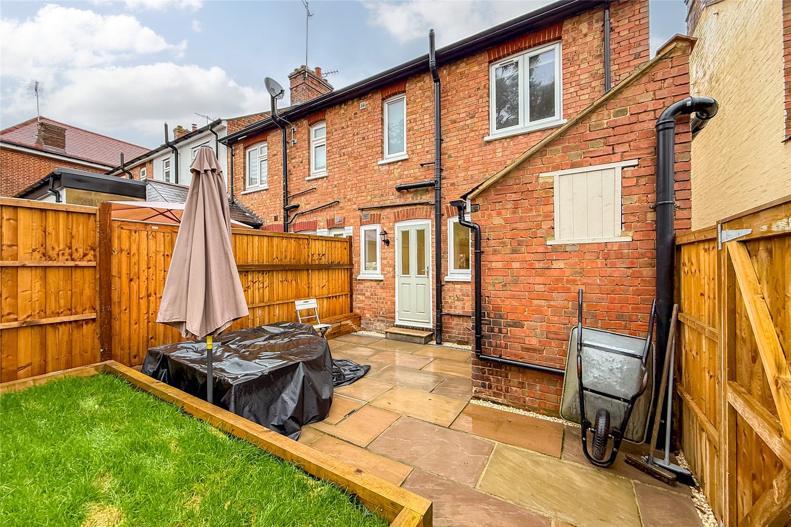 2 bed end of terrace house for sale in Folly Avenue, St. Albans, Hertfordshire, AL3 - Property Image 11