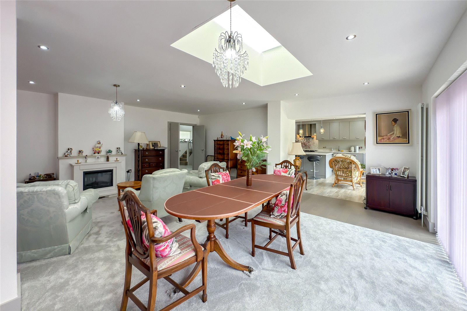 4 bed detached house for sale in Orchard Drive, Park Street, St. Albans, Hertfordshire, AL2  - Property Image 5