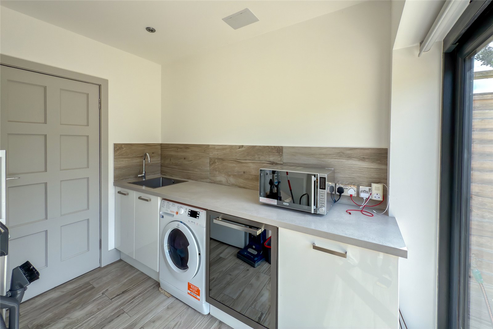 4 bed detached house for sale in Orchard Drive, Park Street, St. Albans, Hertfordshire, AL2  - Property Image 20