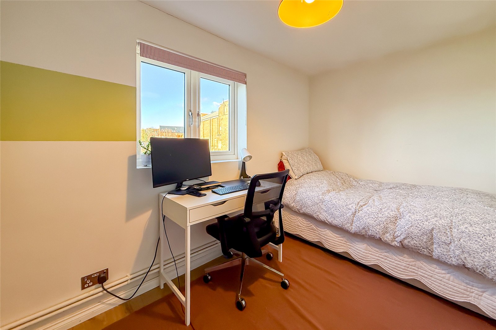 2 bed terraced house for sale in Alma Cut, St. Albans, Hertfordshire, AL1  - Property Image 5