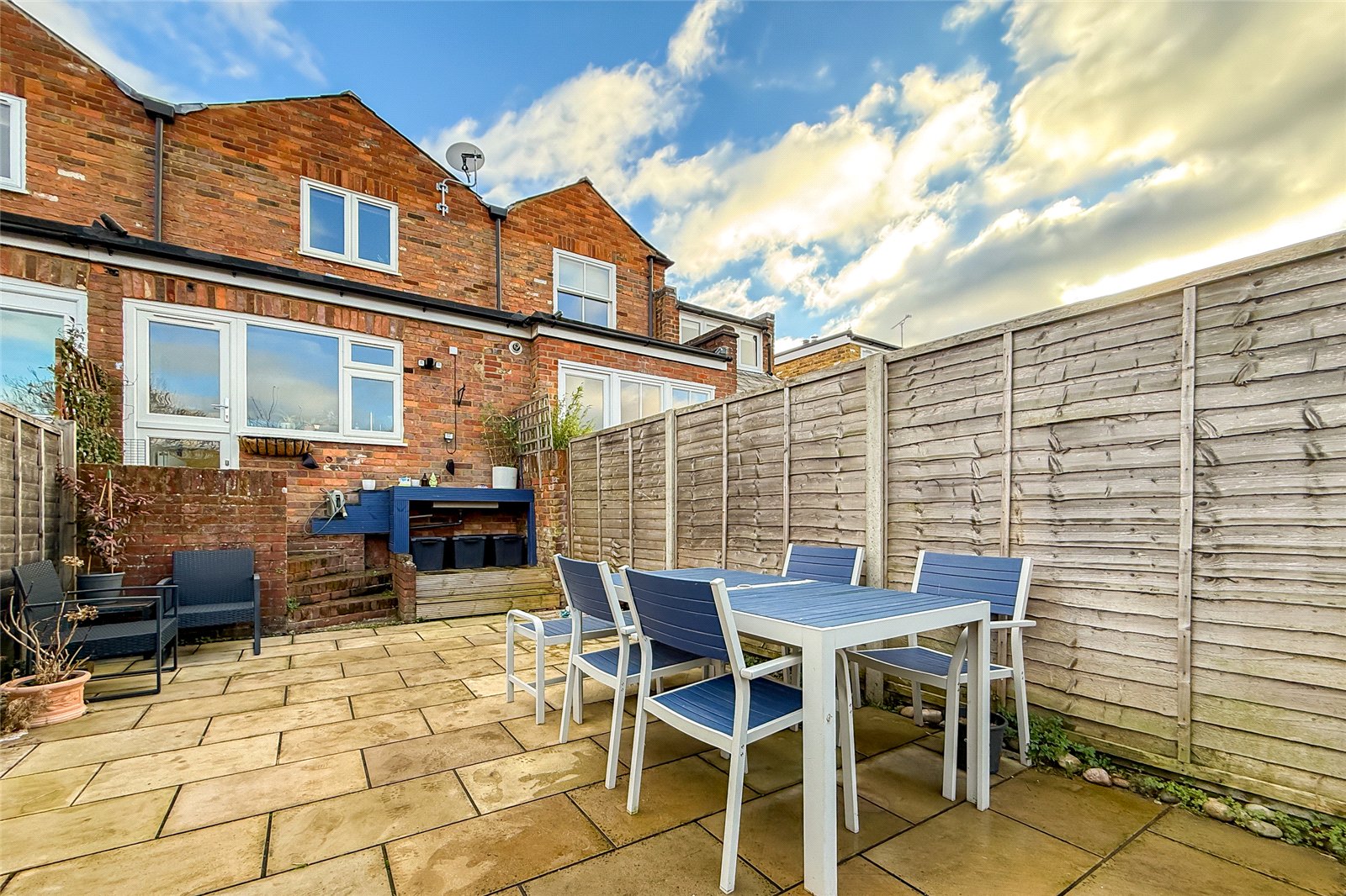 2 bed terraced house for sale in Alma Cut, St. Albans, Hertfordshire, AL1  - Property Image 8