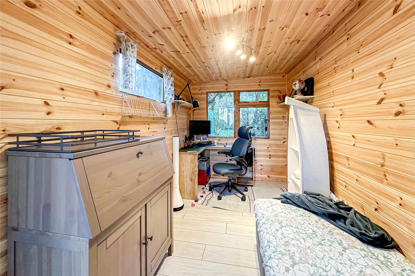 2 bed terraced house for sale in Park Street, St. Albans, Hertfordshire, AL2 - Property Image 13