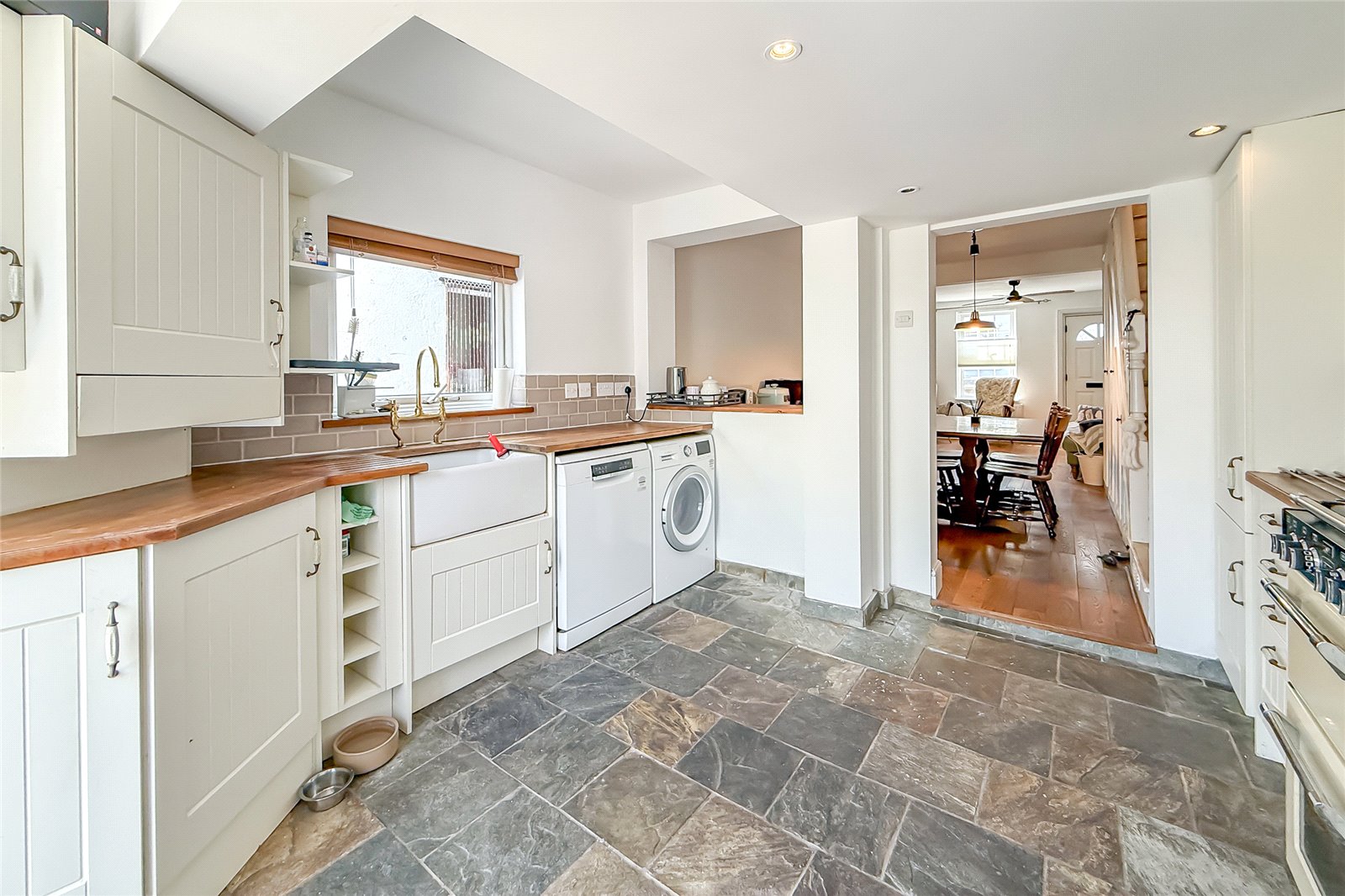 2 bed terraced house for sale in Park Street, St. Albans, Hertfordshire, AL2 - Property Image 3