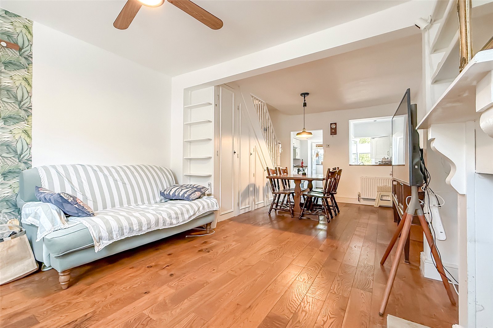 2 bed terraced house for sale in Park Street, St. Albans, Hertfordshire, AL2 - Property Image 18