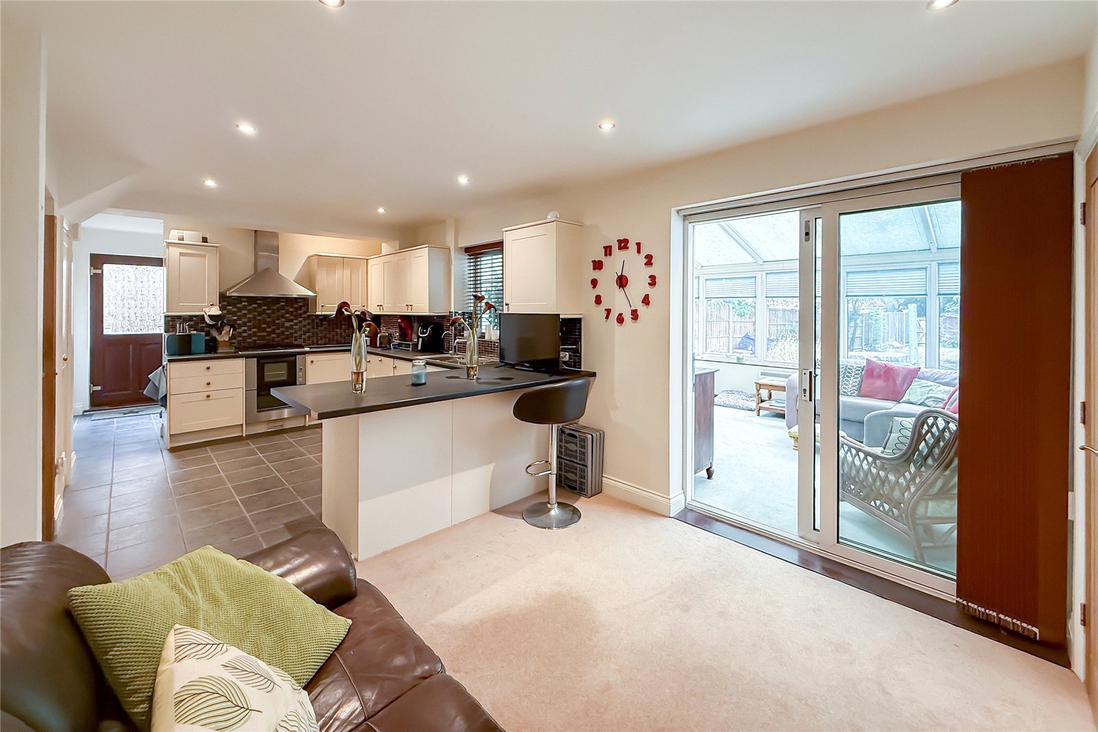 4 bed semi-detached house for sale in How Wood, Park Street, St. Albans, Hertfordshire, AL2 - Property Image 4
