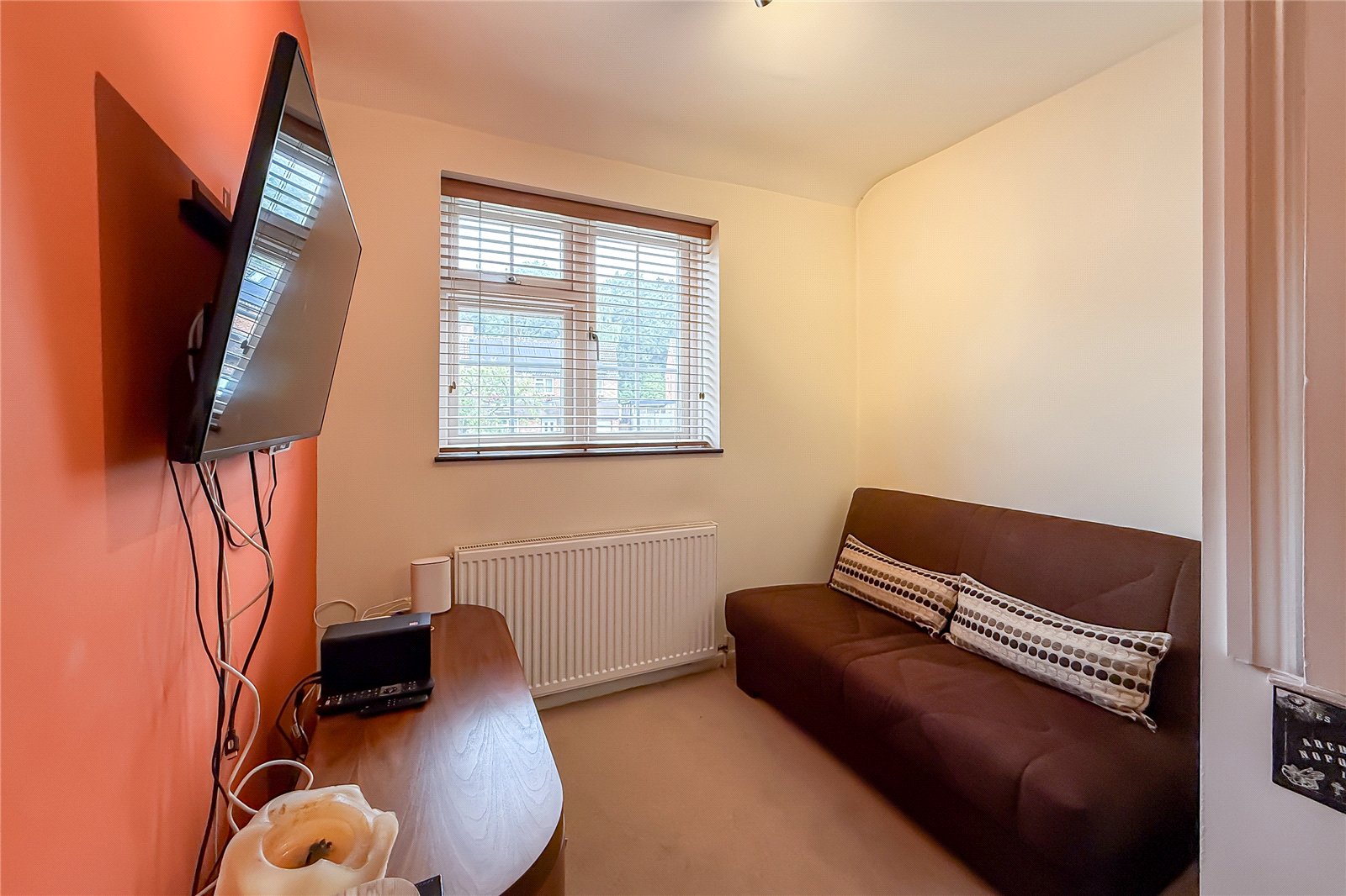 4 bed semi-detached house for sale in How Wood, Park Street, St. Albans, Hertfordshire, AL2 - Property Image 9