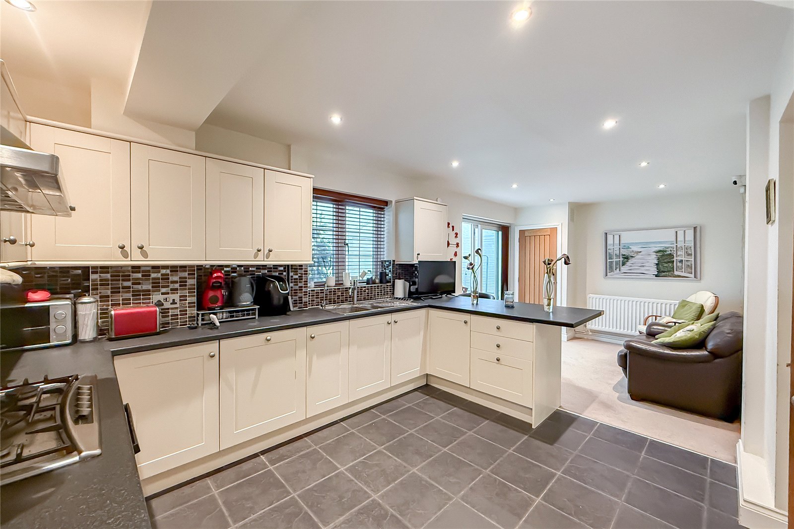 4 bed semi-detached house for sale in How Wood, Park Street, St. Albans, Hertfordshire, AL2 - Property Image 15