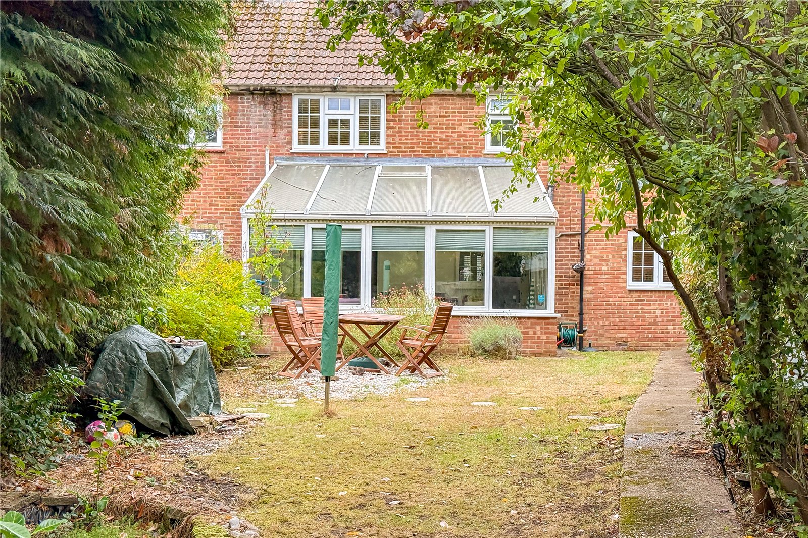 4 bed semi-detached house for sale in How Wood, Park Street, St. Albans, Hertfordshire, AL2 - Property Image 12
