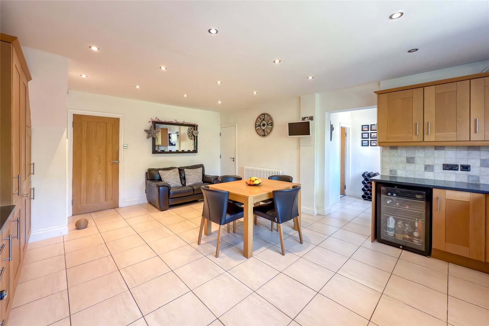 4 bed semi-detached house for sale in Hill End Lane, St. Albans, Hertfordshire, AL4 - Property Image 3