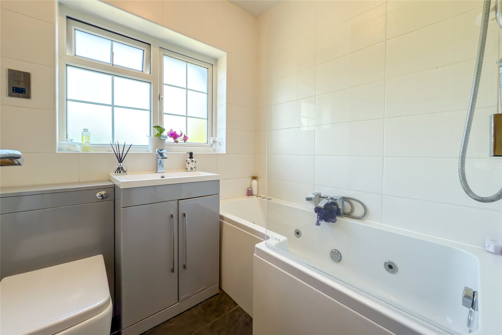 4 bed semi-detached house for sale in Hill End Lane, St. Albans, Hertfordshire, AL4 - Property Image 10