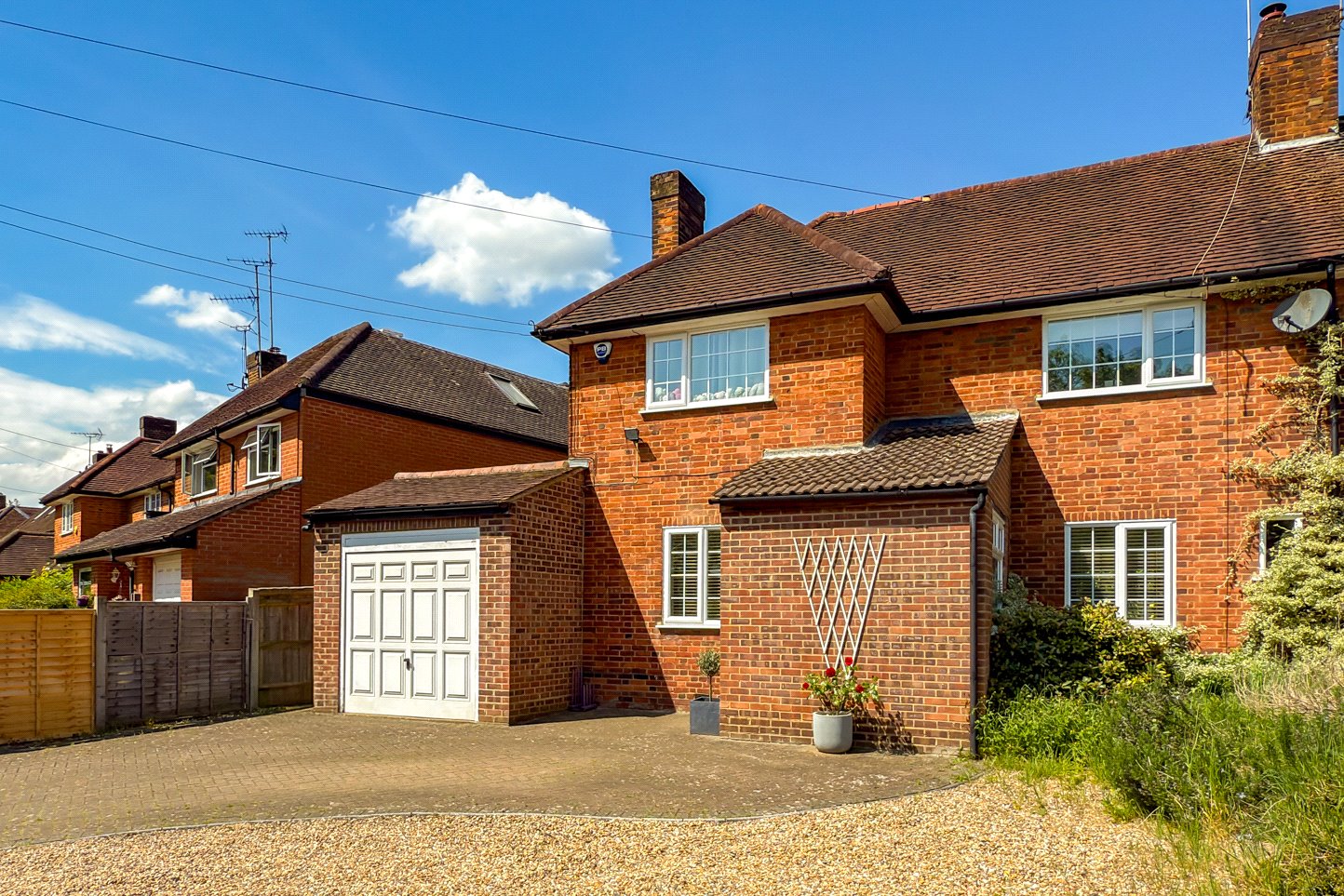 4 bed semi-detached house for sale in Hill End Lane, St. Albans, Hertfordshire, AL4 - Property Image 1