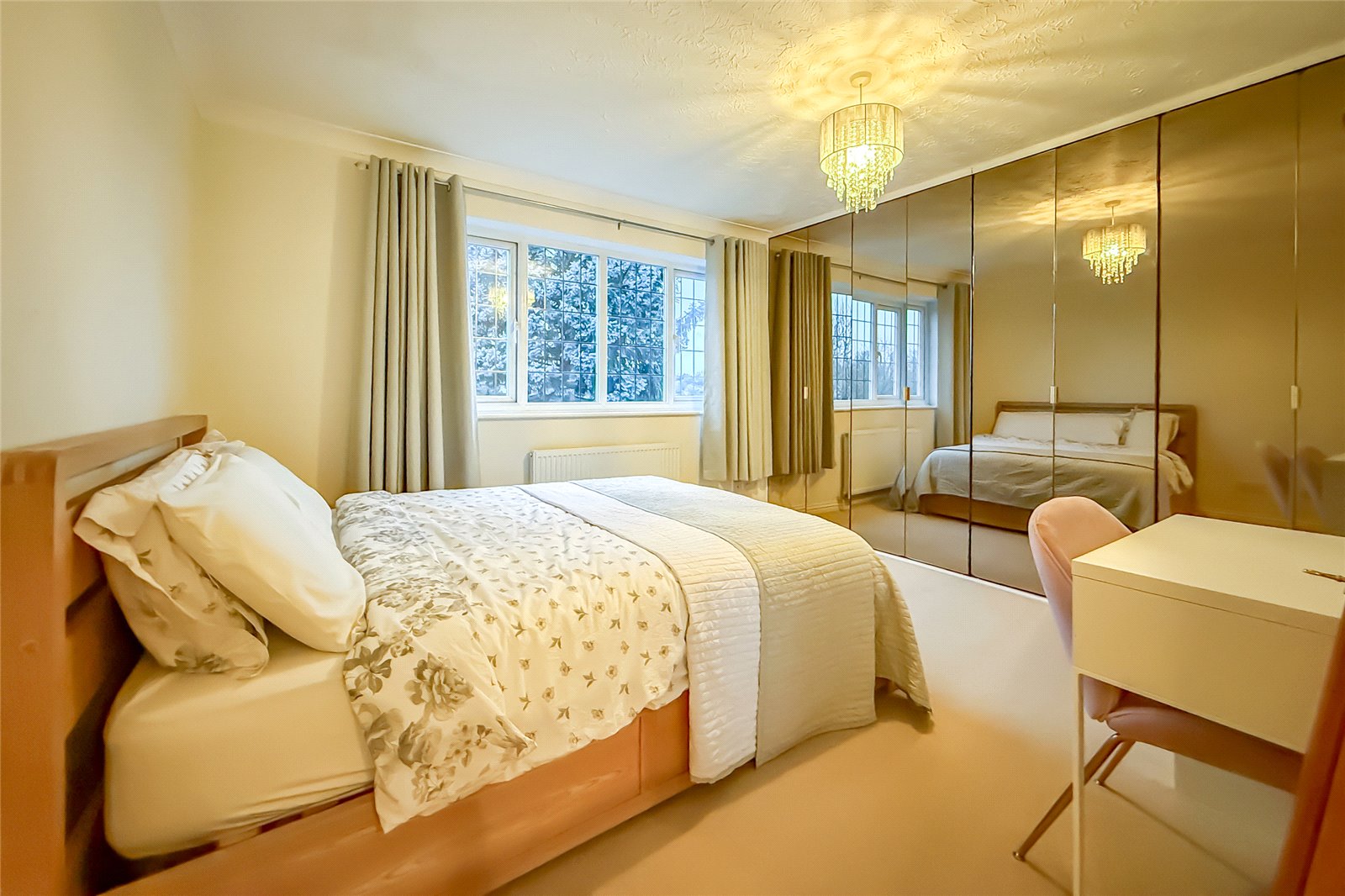 5 bed detached house for sale in Magnolia Close, Park Street, St. Albans, Hertfordshire, AL2  - Property Image 10