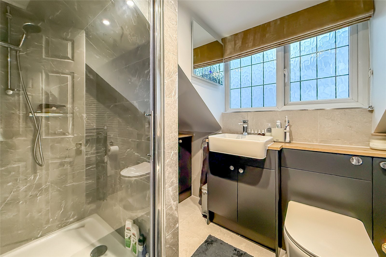 5 bed detached house for sale in Magnolia Close, Park Street, St. Albans, Hertfordshire, AL2  - Property Image 12
