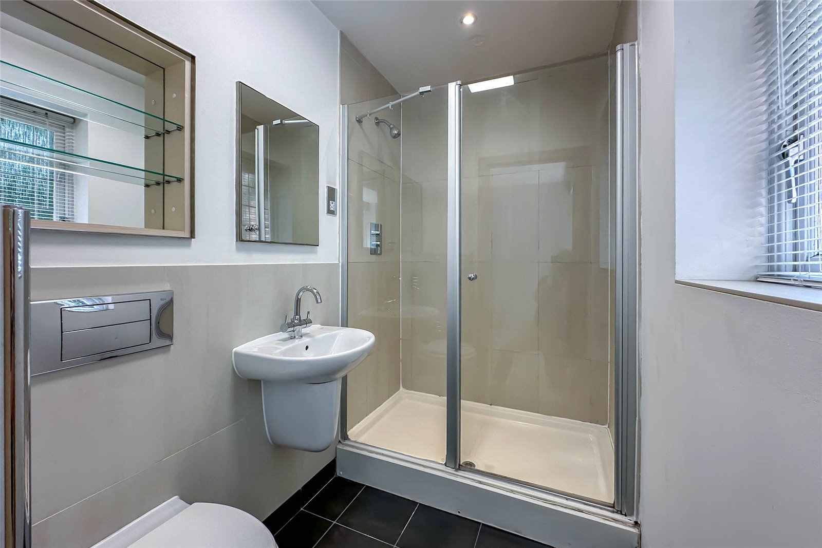 2 bed apartment for sale in Old Mile House Court, St. Albans, Hertfordshire, AL1  - Property Image 8