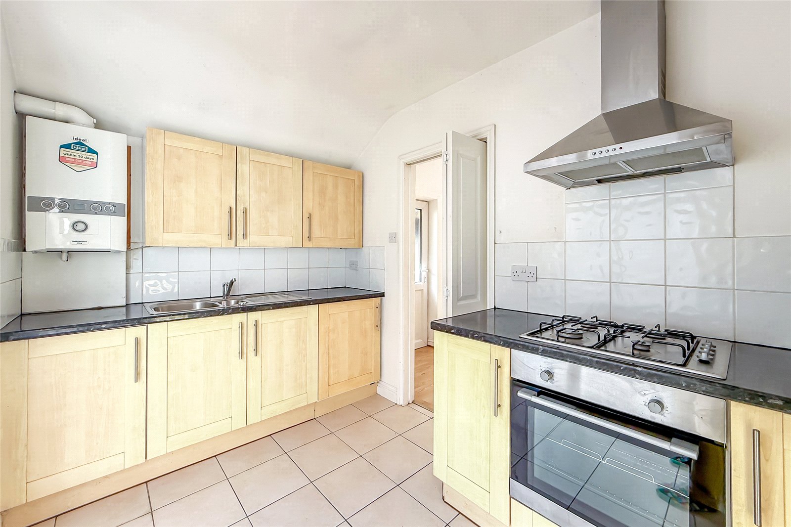 1 bed detached house for sale in Hatfield Road, St. Albans, Hertfordshire, AL1  - Property Image 3