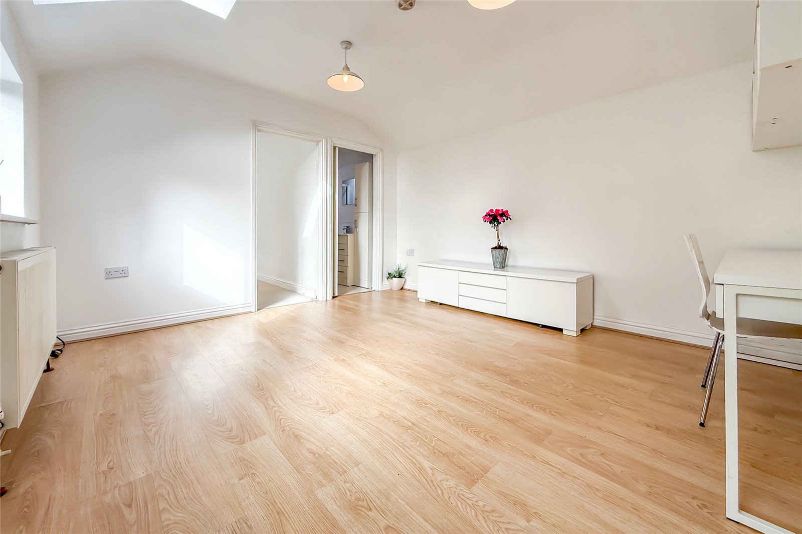 1 bed detached house for sale in Hatfield Road, St. Albans, Hertfordshire, AL1  - Property Image 4