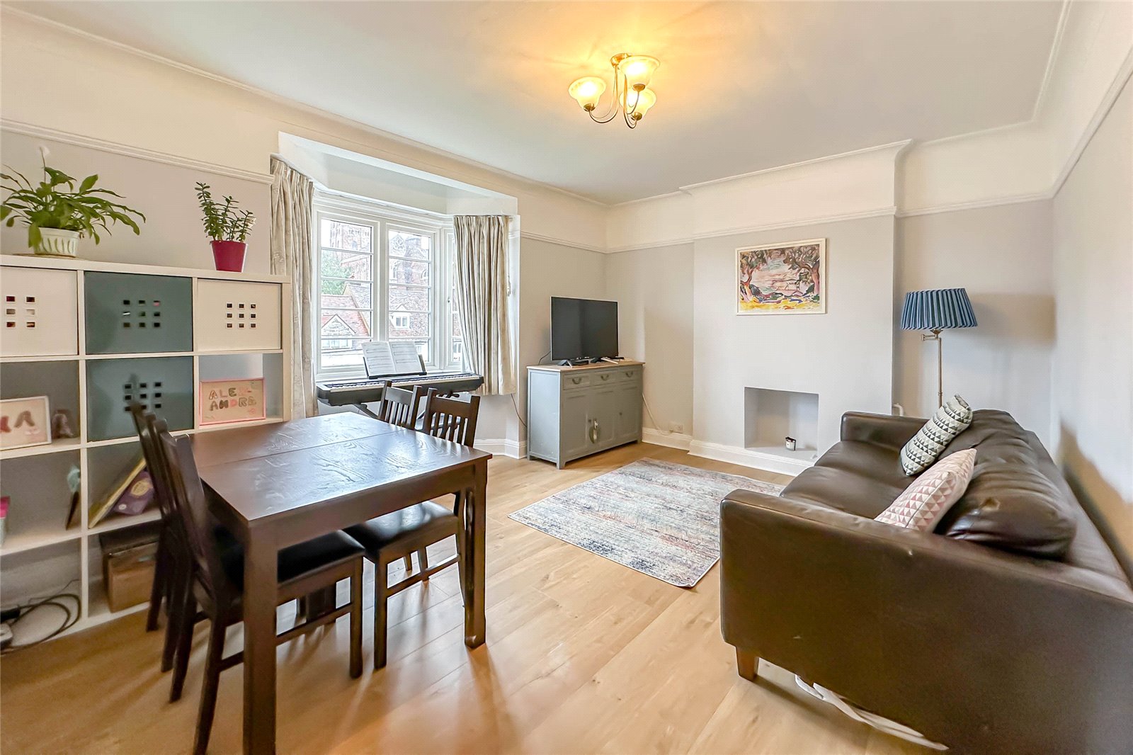 2 bed apartment for sale in Abbey Court, Holywell Hill, St. Albans, Hertfordshire, AL1  - Property Image 2